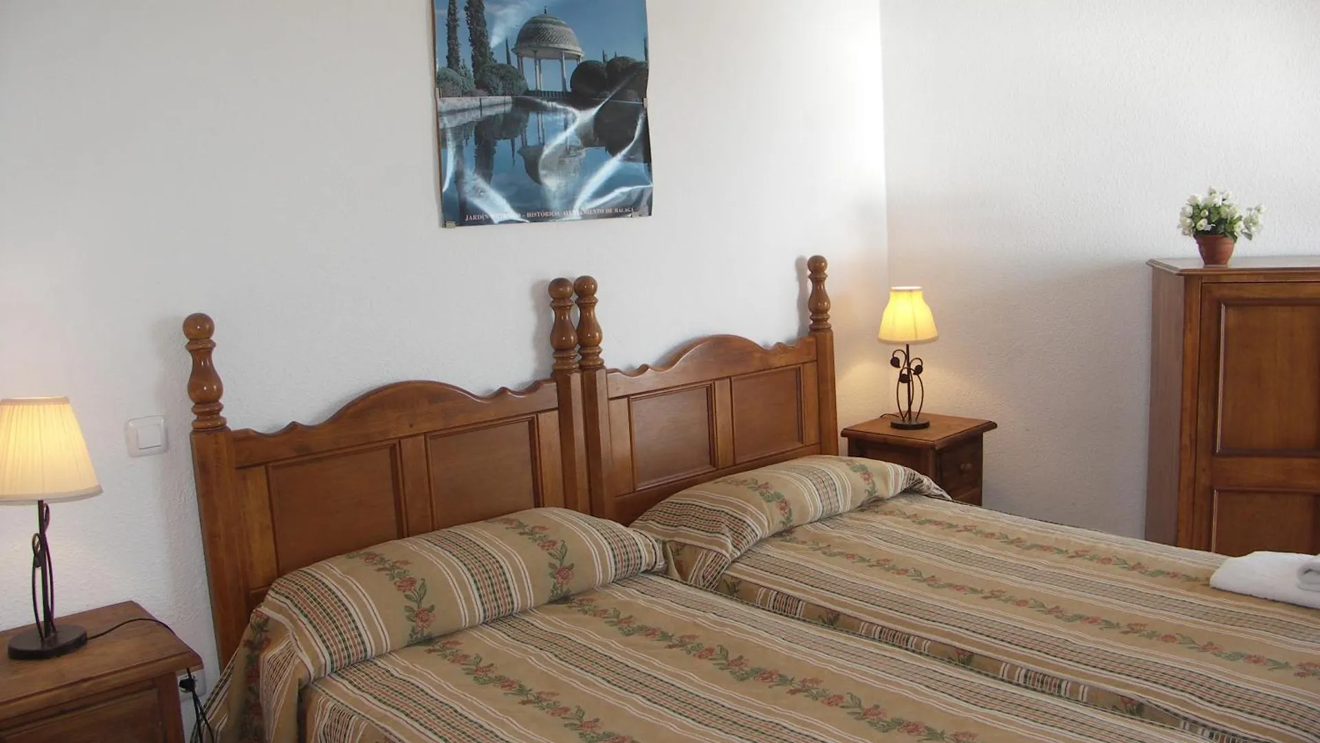 Apartamentos Lual Torrecilla Nerja